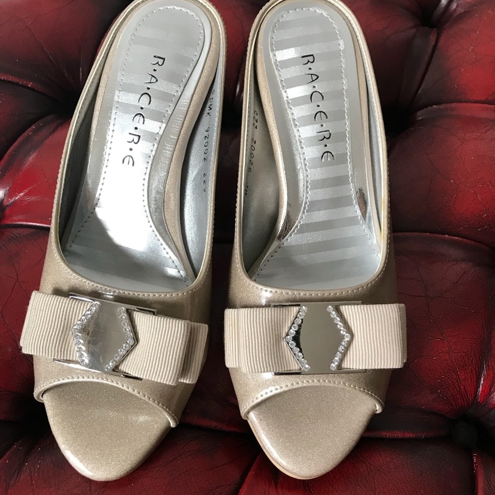 Sandal - Picture 4 of 8